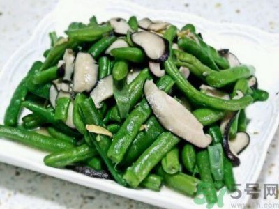 ​四季豆能和香菇一起吃吗？四季豆和香菇一起吃好吗？