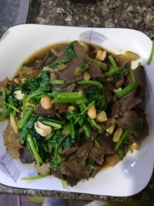 ​这么做凉拌卤牛肉营养又下饭，邻居都能闻到香