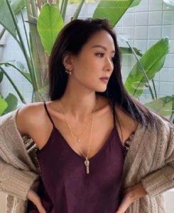 ​名媛经济的先驱：孙芸芸如何打造成功事业与幸福婚姻
