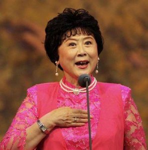 ​“李铁梅”刘长瑜：出身名门，历经两次婚姻，悲喜交织，深感对儿子的愧疚