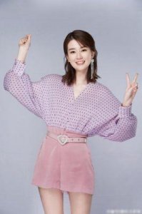 ​乔欣：家族显赫的正午阳光公主，网友热议的富二代