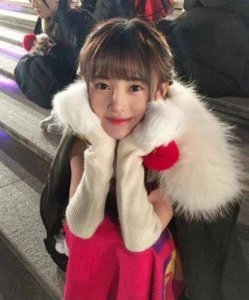 ​鞠婧祎10年前旧照流出，五官端正气质清纯，“四千年美女”名不虚传