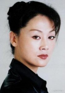 ​王姬子女差异明显：女儿29岁美貌出众，儿子27岁智力仅4岁