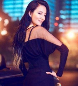​刘淼淼，个人资料及与刘雨欣的关系揭秘