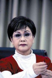 ​李谷一的女儿连续25年登上春晚，52岁仍保持单身，原因令人感慨