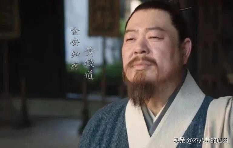 刚开播就排名第一，张若昀又出“王炸”剧，看完4集我会追到底