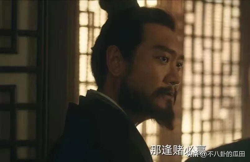 刚开播就排名第一，张若昀又出“王炸”剧，看完4集我会追到底