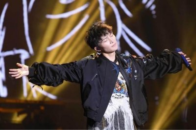 ​周深原名为什么叫周星星，揭秘周深改名背后的故事