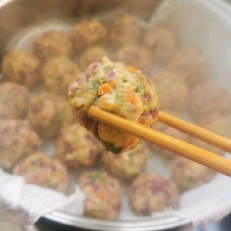 如何自制低脂狗粮,成本最低又营养的自制狗粮