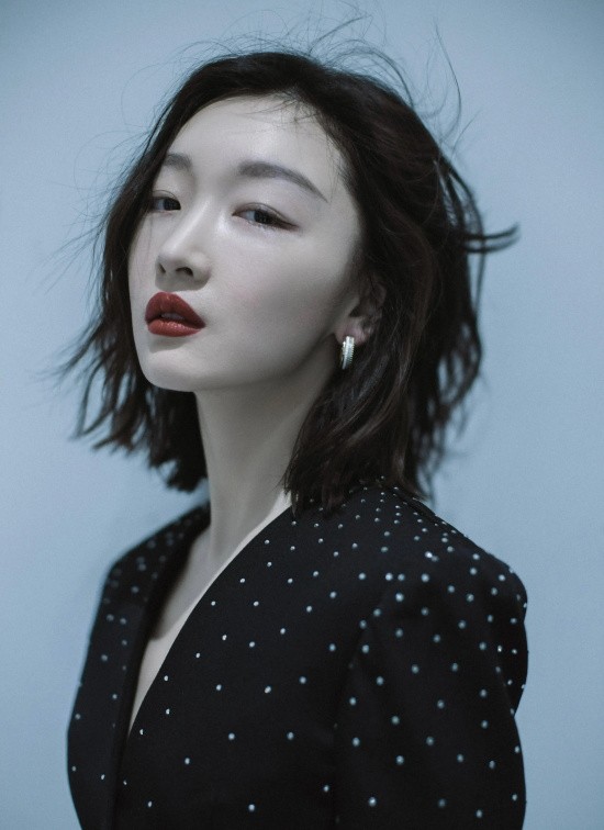 单眼皮也能出美女：周冬雨