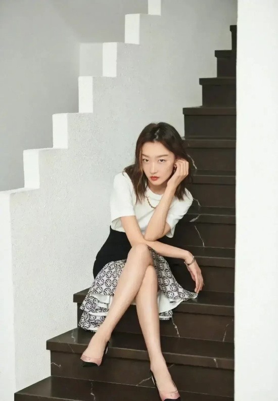 单眼皮也能出美女：周冬雨