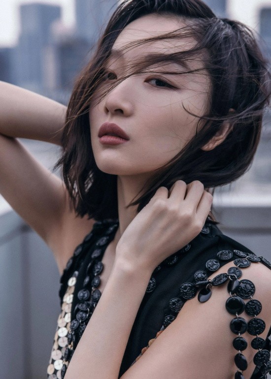 单眼皮也能出美女：周冬雨