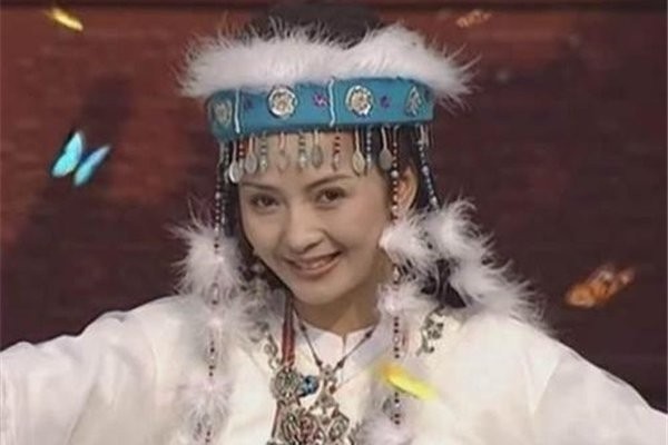 刘丹车祸现场揭秘（汽车失控如陀螺般打转滑行撞击护栏）(4)_