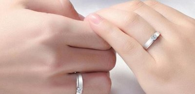 ​戒指的戴法和意思，安排手五个指头的含意各没有相通