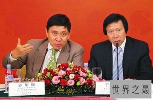 香港十大富豪排行最新版，李嘉诚依旧稳住榜首之位！