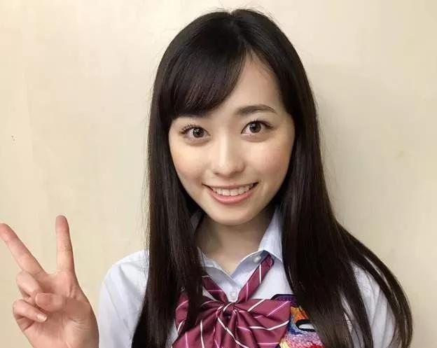 日本最优秀的“十大校花”，个个颜值担当，游客称真像中国人！