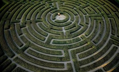 ​世界上最难的十大迷宫 雷尼亚克迷宫排名第一 朗利特树篱迷宫位居第二