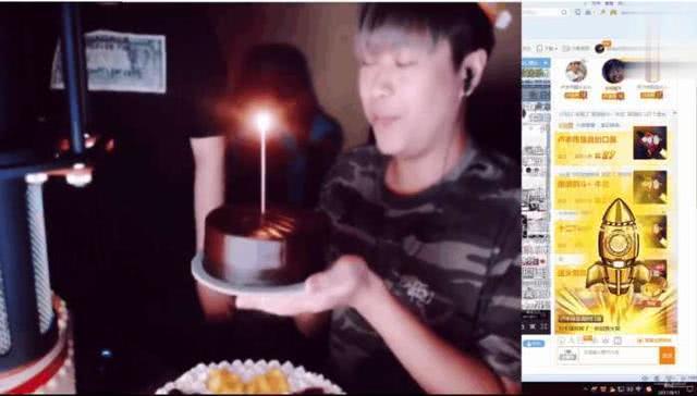 卢本伟过生日曾无人问津，若风PDD过生日则门庭若市！